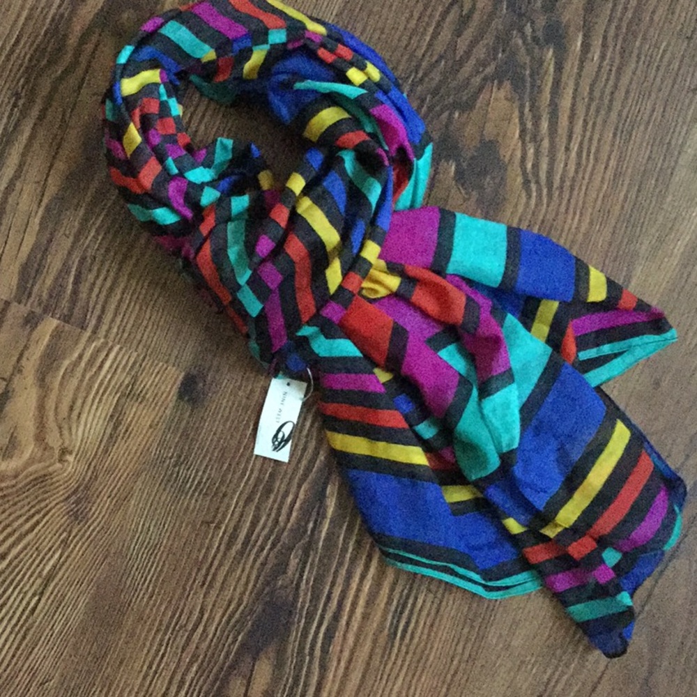 Nine West lightweight scarf